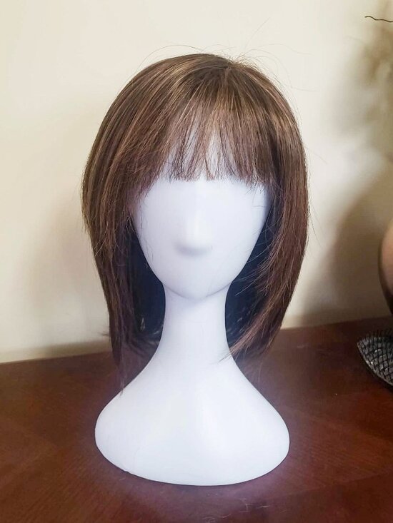 NORIKO JACKSON Modern Shag Wig w/ bangs added in the color Marble Brown EUC main image 5